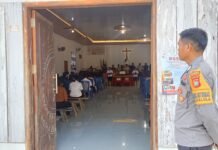 Bhabinkamtibmas Polsek Bambalamotu Hadir Amankan Ibadah Minggu, Jemaat Gereja Bala Keselamatan Beribadah dengan Nyaman