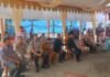 Bhabinkamtibmas Hadir Amankan Resepsi Pernikahan Warga, Wujud Polri Dekat dengan Masyarakat