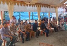 Bhabinkamtibmas Hadir Amankan Resepsi Pernikahan Warga, Wujud Polri Dekat dengan Masyarakat