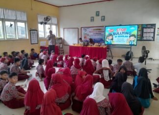 Cegah Bullying Sejak Dini, Kapolsek Pasangkayu Edukasi Pelajar SD Inpres Ako