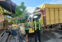 Sat Lantas Polres Pasangkayu Rangkul Sopir Truk, Edukasi Keselamatan dan Bahaya ODOL