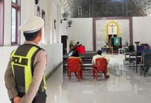 Satlantas Polres Pasangkayu Patroli Gereja, Pastikan Ibadah Minggu Aman dan Arus Lalu Lintas Lancar