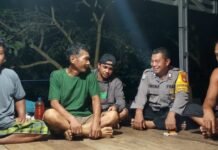 Sambangi Warga, Bhabinkamtibmas Desa Bukit Harapan Ajak Warga Bersama Cegah Karhutla dan Jaga Kamtibmas