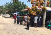 Hadirkan Pelayanan Humanis, Bhabinkamtibmas Polsek Pasangkayu Kawal Pemakaman Warga hingga Berjalan Lancar
