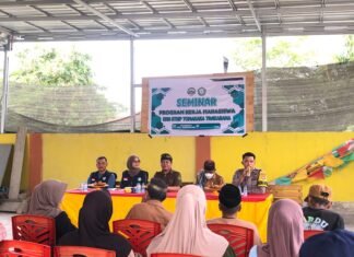 Bhabinkamtibmas Polsek Bambalamotu Dukung Program KKN STKIP Tomakaka, Perkuat Sinergi dan Kamtibmas di Desa Randomayang