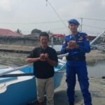 Sat Polairud Polres Pasangkayu Ajak Nelayan Jaga Kamtibmas dan Kebersihan Laut