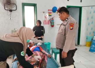 Polsek Sarudu Gerak Cepat Tangani Kecelakaan Dua Sepeda Motor di Dapurang, Empat Pelajar Terluka