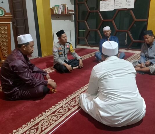 Bhabinkamtibmas Laksanakan Subuh Keliling, Kapolsek Pasangkayu: Polri Hadir untuk Masyarakat