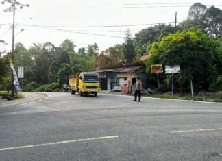Cegah Kemacetan di Jam Sibuk, Polsek Baras Hadir Melalui Pengaturan Lalu Lintas Quick Wins