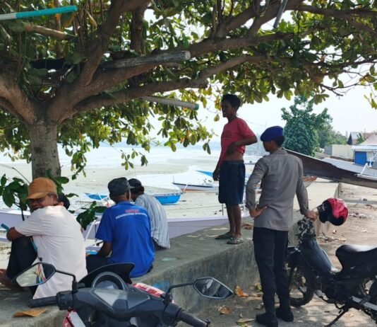 SAT POLAIRUD POLRES PASANGKAYU GELAR BINMAS PERAIRAN, AJAK NELAYAN JAGA KAMTIBMAS DAN KEBERSIHAN LAUT