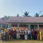 Pembina Upacara di SMP 5 Satap Bambalamotu, Sampaikan Pesan Kamtibmas kepada Pelajar