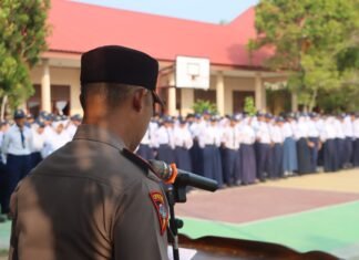 Kabag Ops Polres Pasangkayu Jadi Irup di SMP N. 1 Pasangkayu, Pesan Tegas Soal Bullying dan Tawuran
