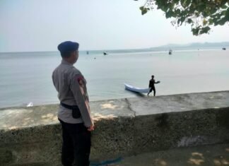 Sambangi Nelayan di Pesisir Tanjung Babia, Sat Polairud Ajak Utamakan Keselamatan Saat Melaut