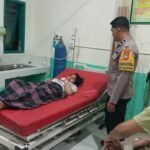 Hadir Membawa Semangat, Bhabinkamtibmas Jenguk Warga yang Sakit
