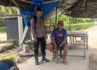 Sambangi Warga Desa Bajawali, Bhabinkamtibmas Polsek Baras Ajak Masyarakat Bersama Jaga Kamtibmas