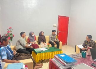 Sambangi SMAN 1 Tikke Raya, Bhabinkamtibmas Ajak Pihak Sekolah Bersinergi Jaga Kamtibmas