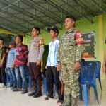 Dukung Semangat Olahraga Masyarakat, Bhabinkamtibmas Hadir di Pembukaan Mini Soccer Desa Kalola