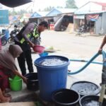 Jumat Berkah, Sat Lantas Polres Pasangkayu Salurkan Air Bersih untuk 10 KK di Dusun Ako