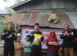 Sambut Hari Jadi Humas Polri ke-75, Humas Polres Pasangkayu Salurkan Bantuan Sembako kepada Masyarakat Membutuhkan